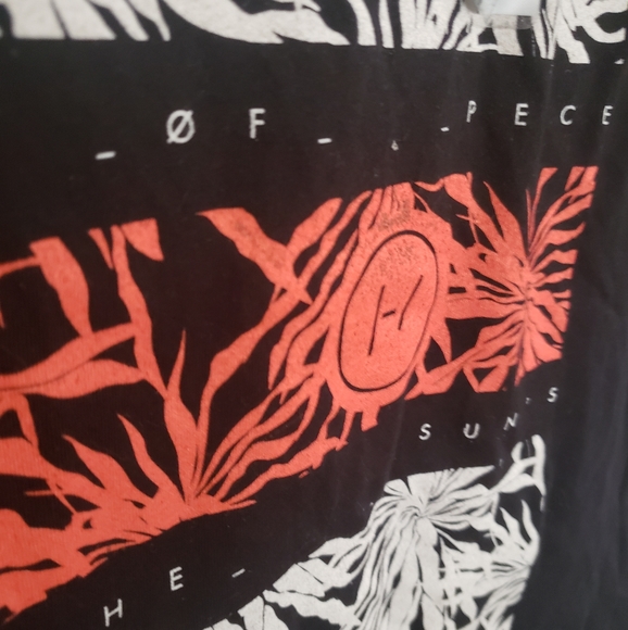 XL Twenty One Pilots Hot Topic T-shirt - Picture 2 of 2